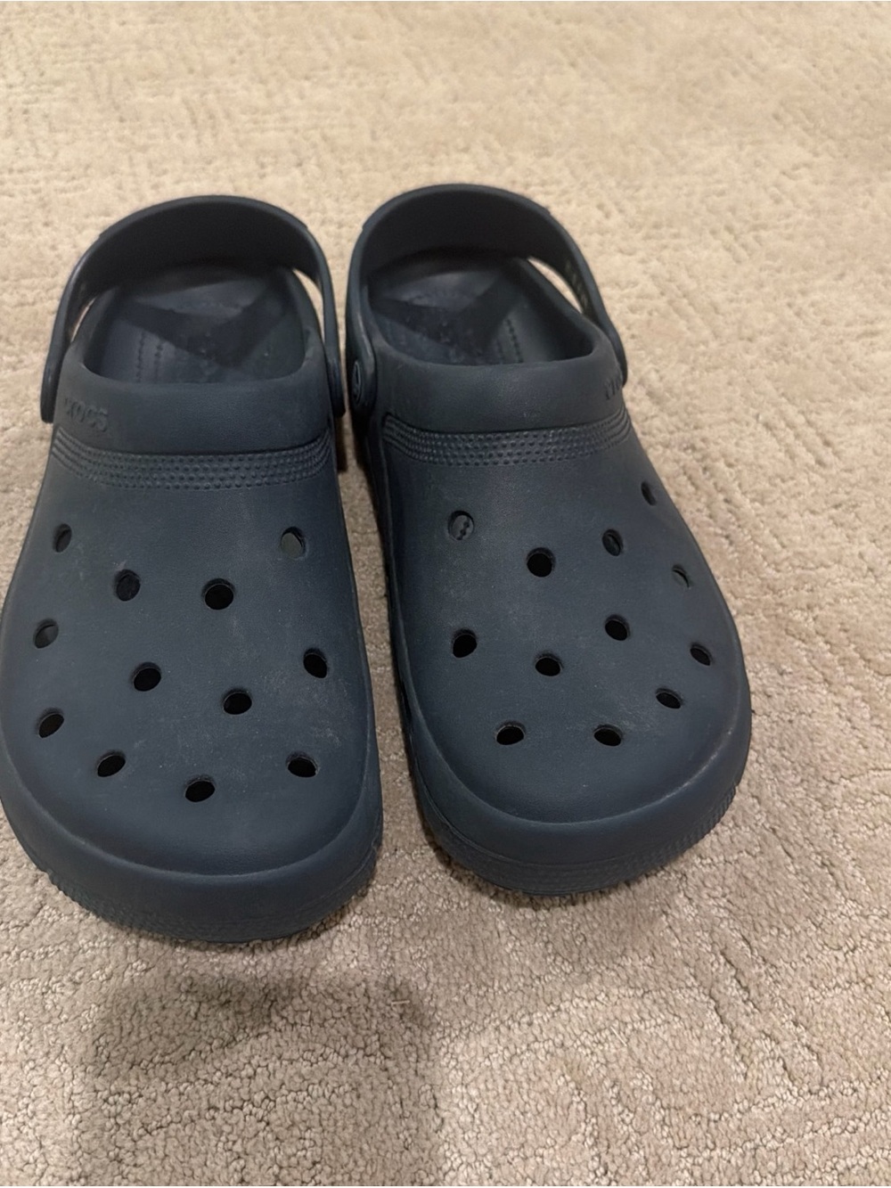 CROCS Classic Clog in Dark Blue